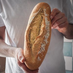 Pan de sarraceno elaborado con harina integral y masa madre
