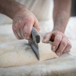 Pan de masa madre listo para hornear una vez fermentado